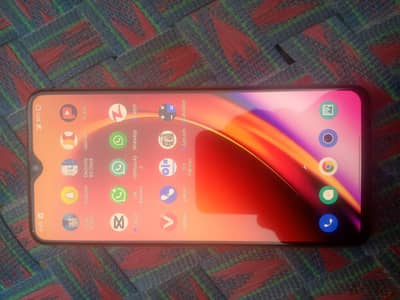 mobile ki na back tuti hui hai aur kaun wala speaker Kam Nahin karta