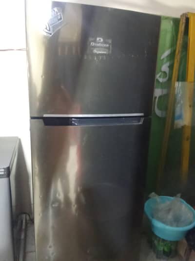 dawlence fridge perfect condition inverter
