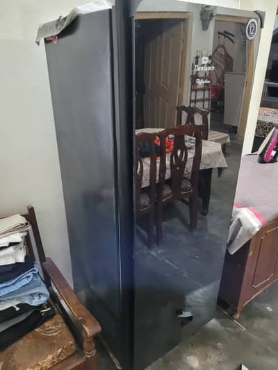 Vertical freezer under warranty