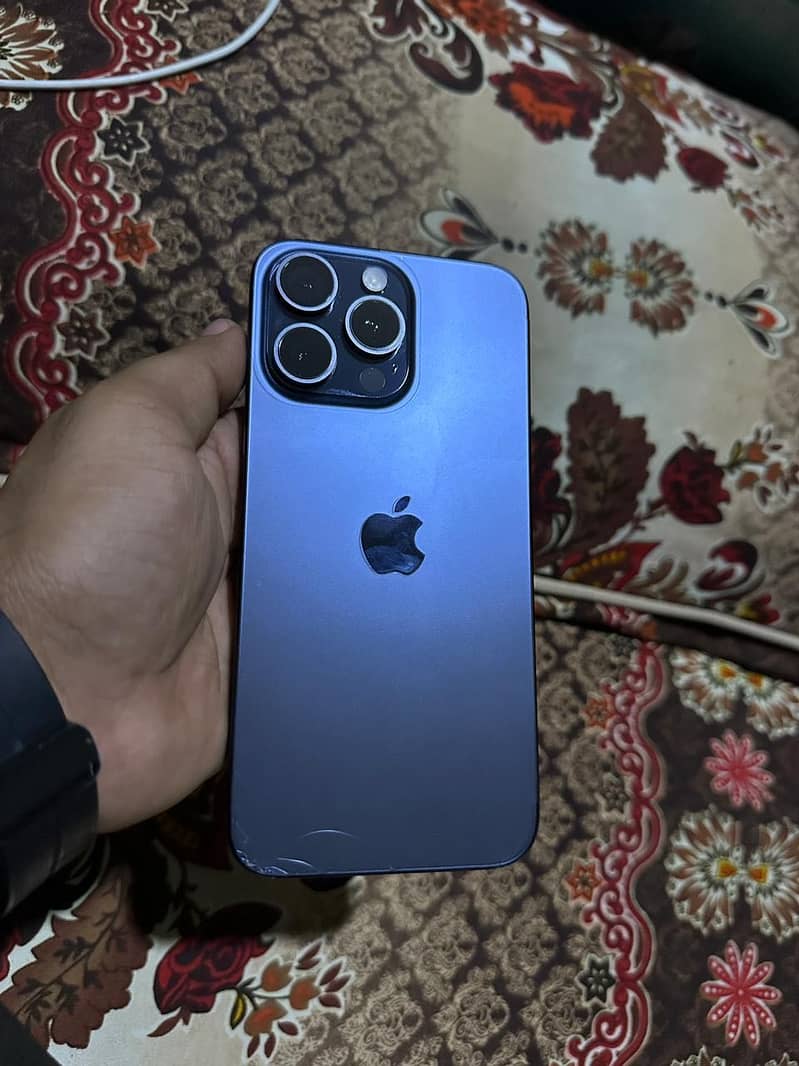 iPhone 15 pro max 1