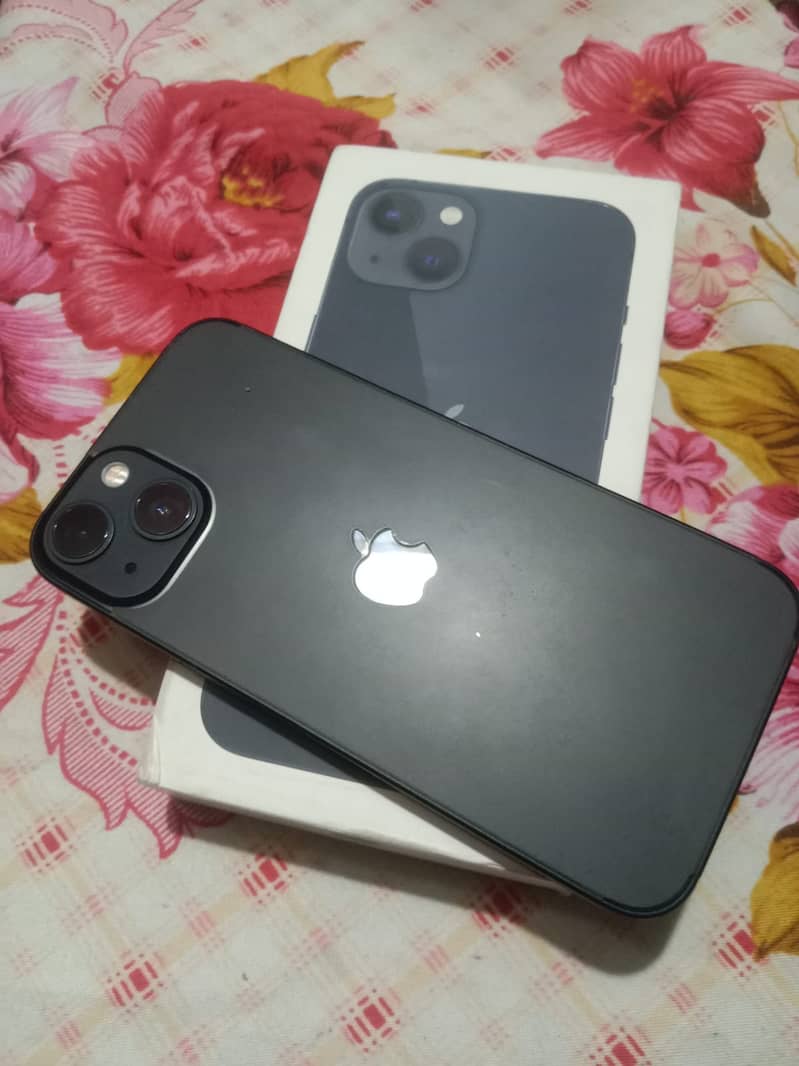 Apple iPhone 13 1