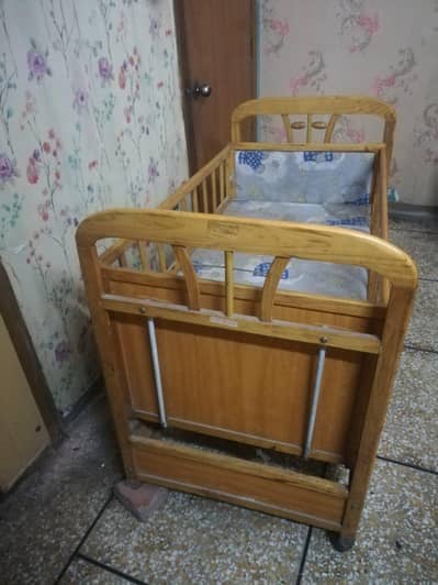 Baby cot for sale