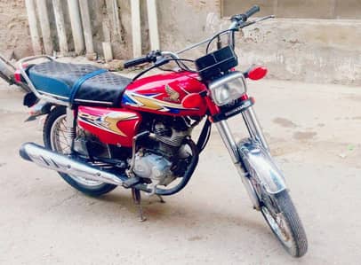 Honda CG 125 / model 2020 / Hyderabad num