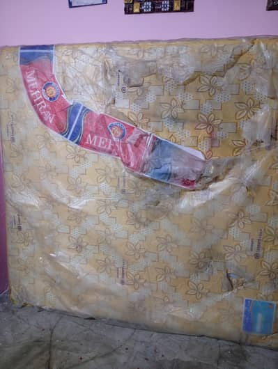 hard mattress hy sale krna hy urgent hy 03092135537