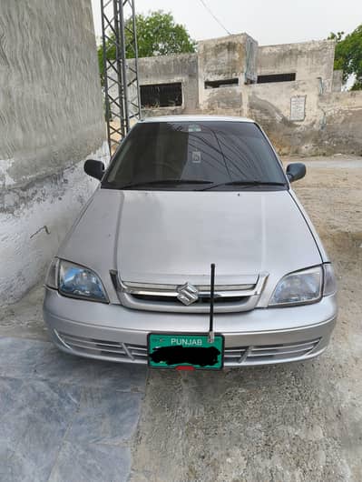 Suzuki cultus 2004 antique front chat pilour genius exellent condition