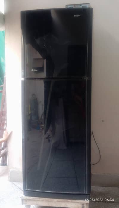 black orient refrigerator