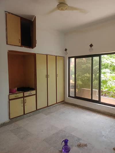 G-8 markaz FLAT for bachelors or office