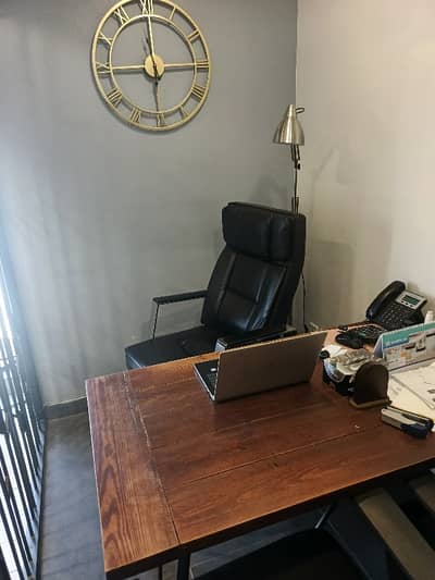 MAN 26 STREET VIP LAVISH FURNISHED OFFICE FOR RENT ONLY 4 PERSON EASY SEETING WITH LIFT FRONT ENTRANCE 24/7 ACCESS