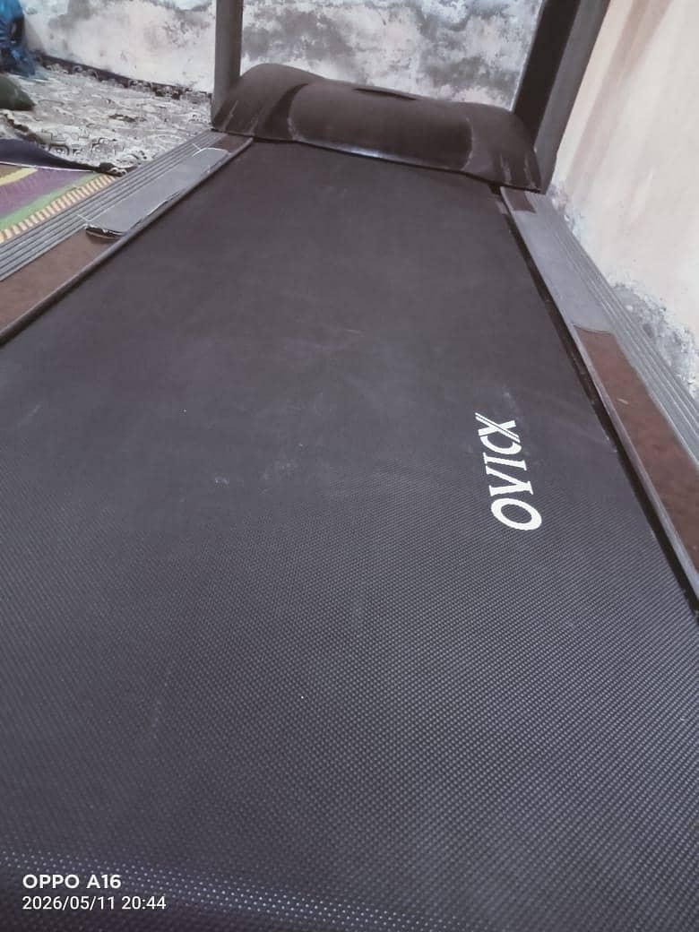 Treadmill running machine 2