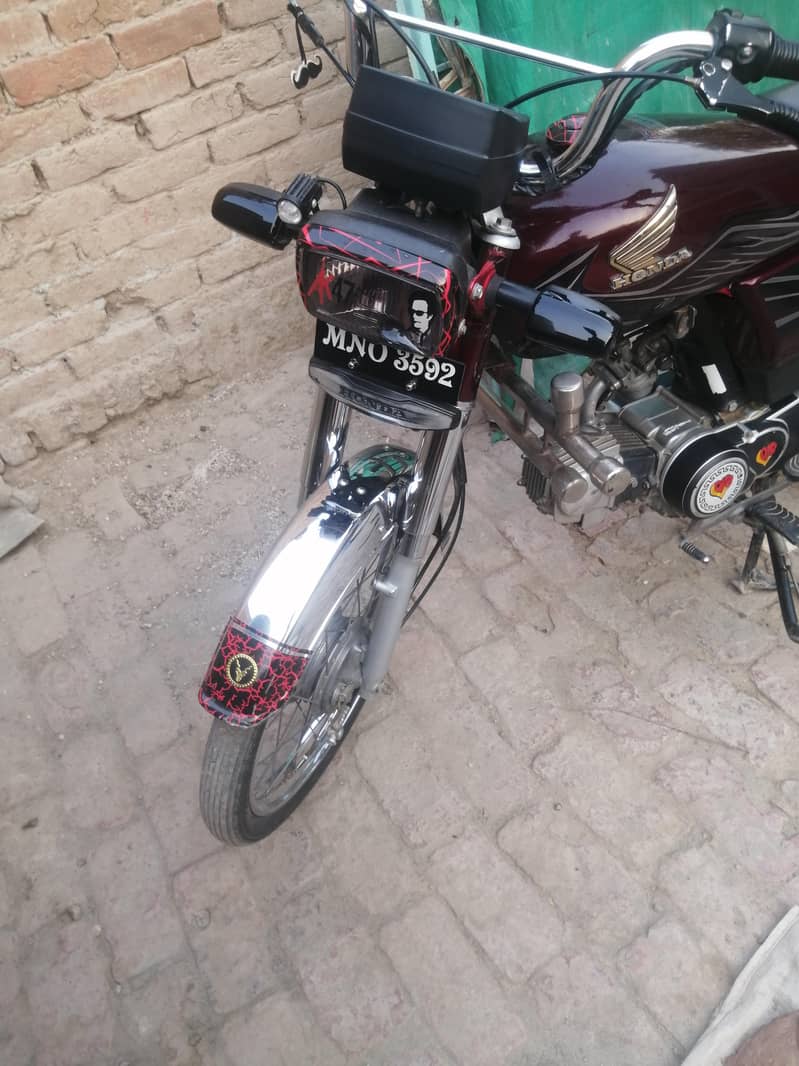 Honda cd70 3