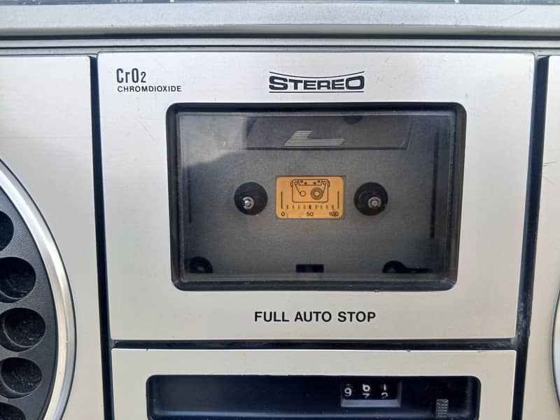 Radio taperecorder  sharp 3