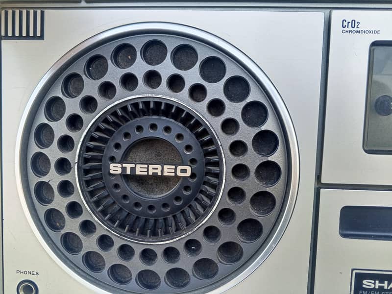 Radio taperecorder  sharp 5