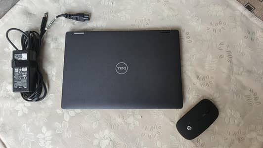 latitude 5300 2 in 1 Window laptop