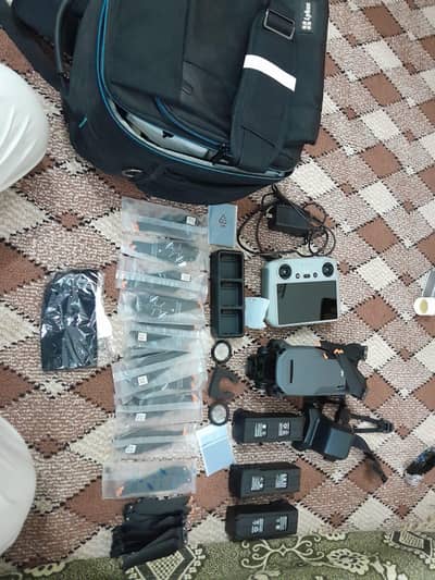 DJI Mavic 3 Pro Fly More Combo for Sale – 10/10 Condition