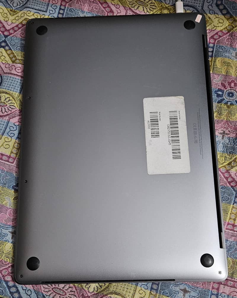 MacBook Pro  2018 4