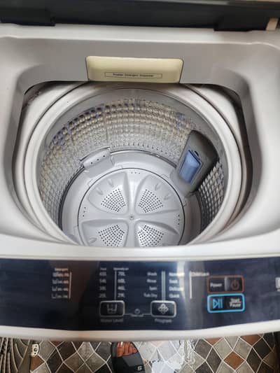 8 kg Hier Automatic washing machince