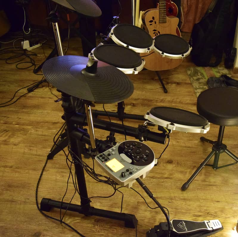 Behringer XD80USB Electronic Drum Kit 2