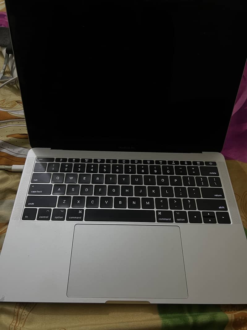 Macbook pro 2017 13
