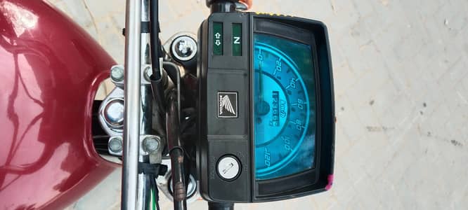 HONDA CD 70 2025 MODEL