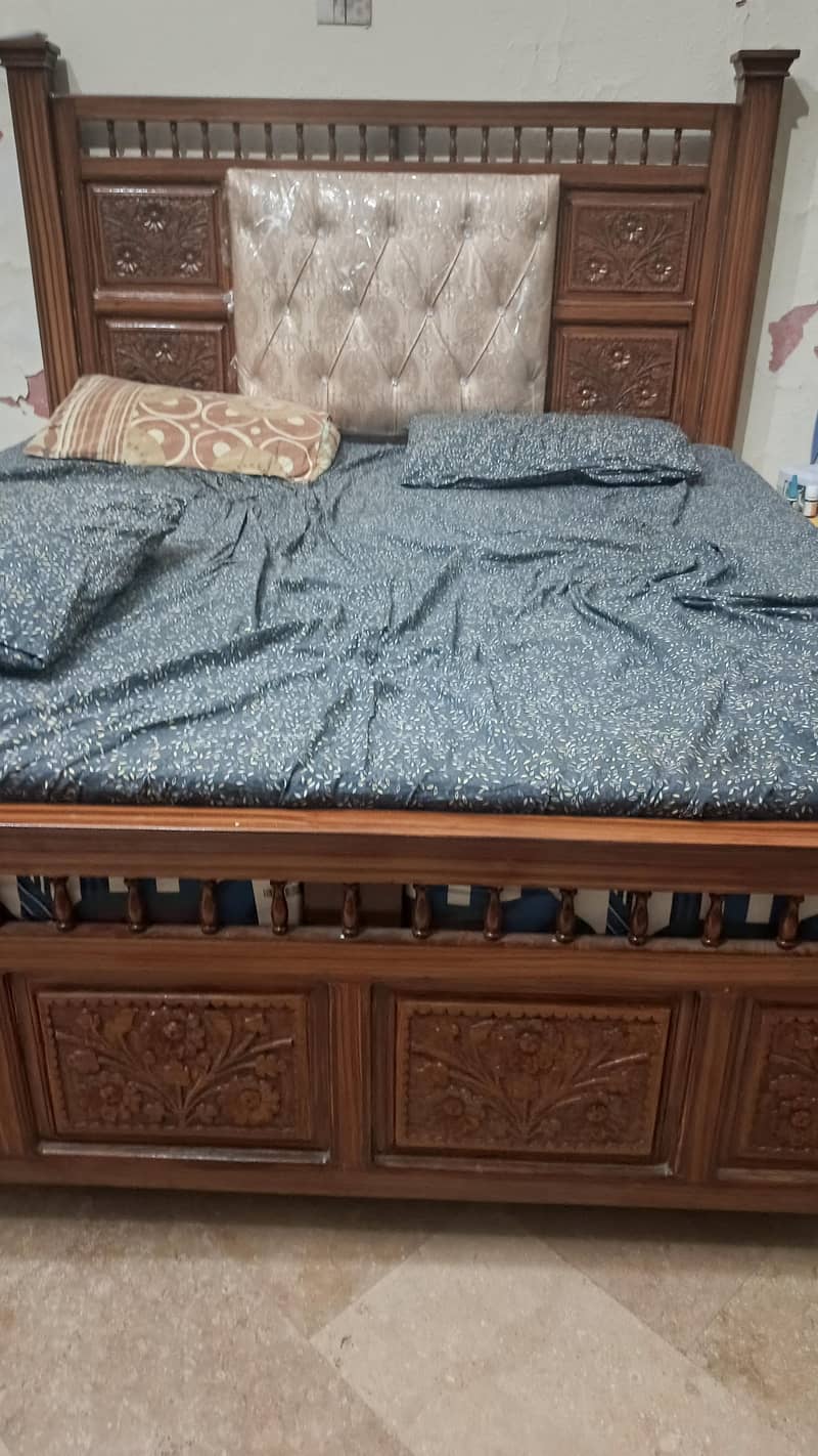 Bed & Dressing 6