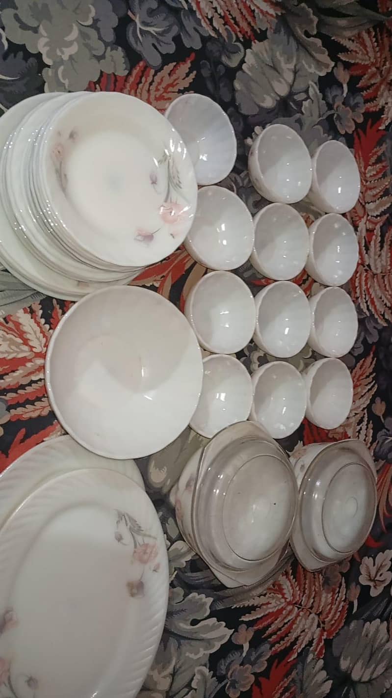 white imported dinner set 0
