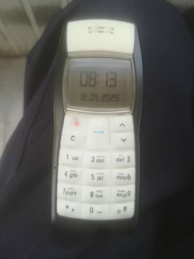 NOKIA1100 GIRJA ROAD
