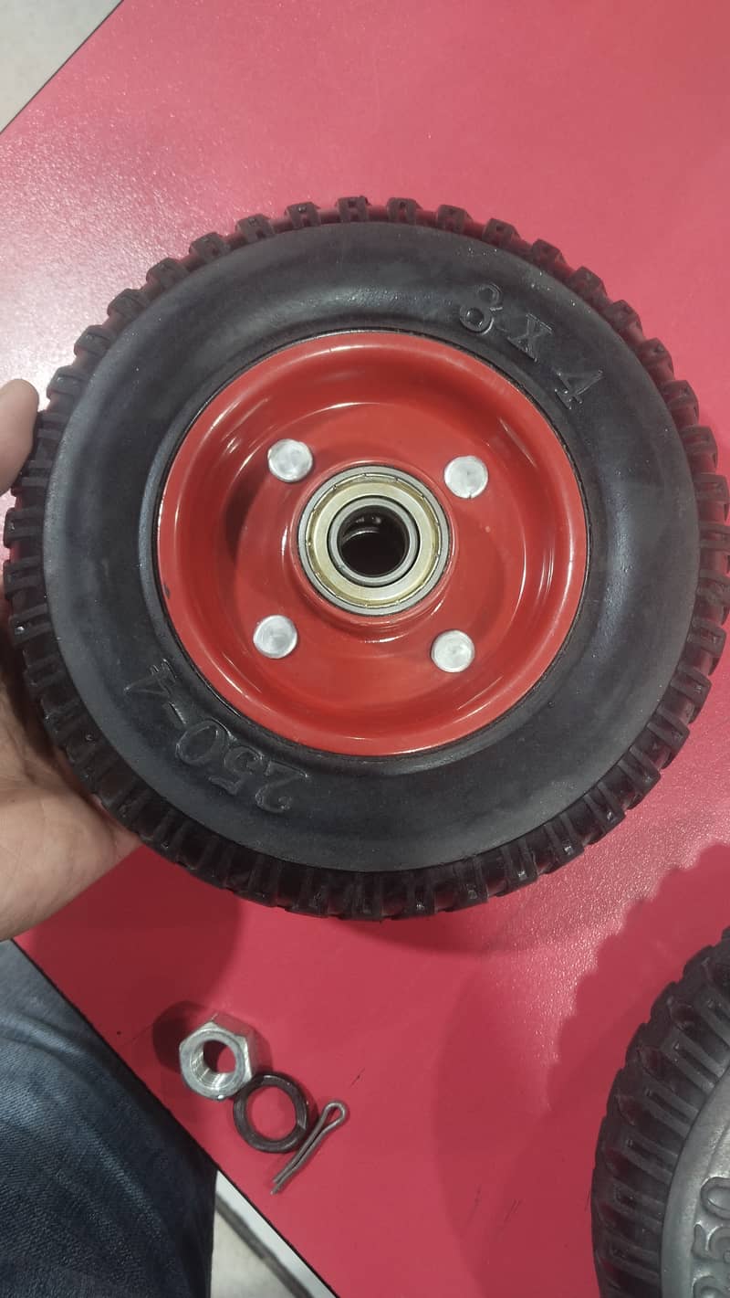 Practice Tyre + Tyre Frame 3