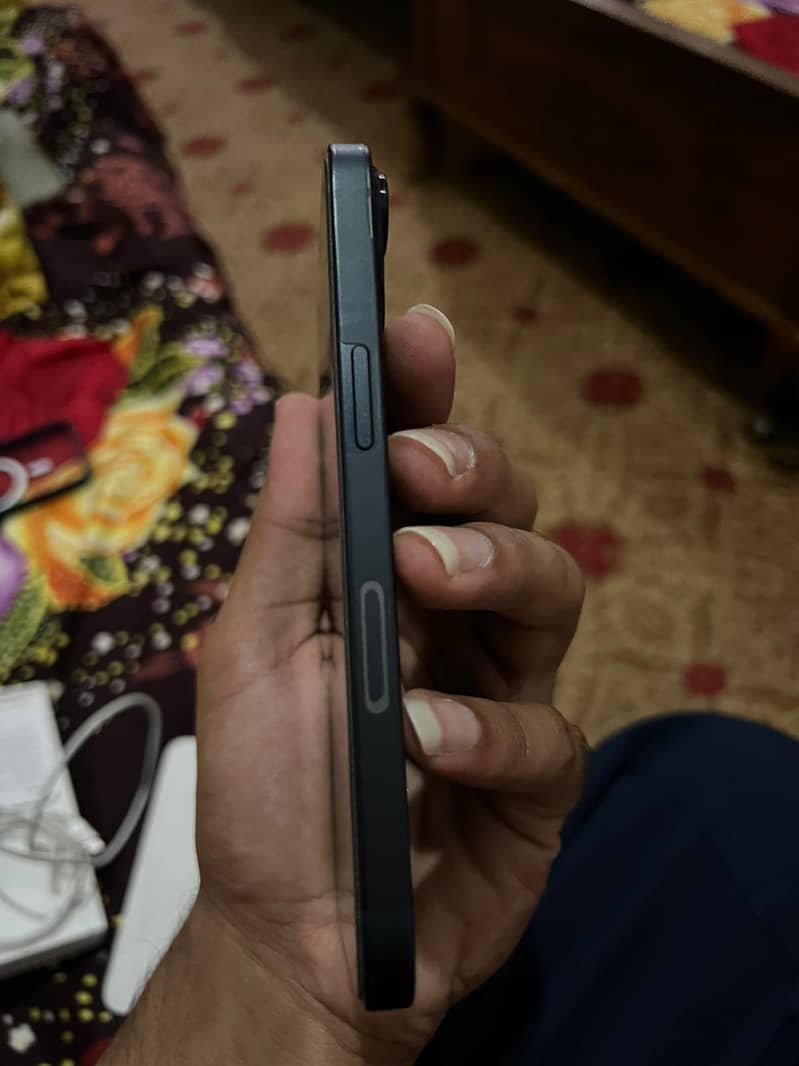 iphone 13 jv 1