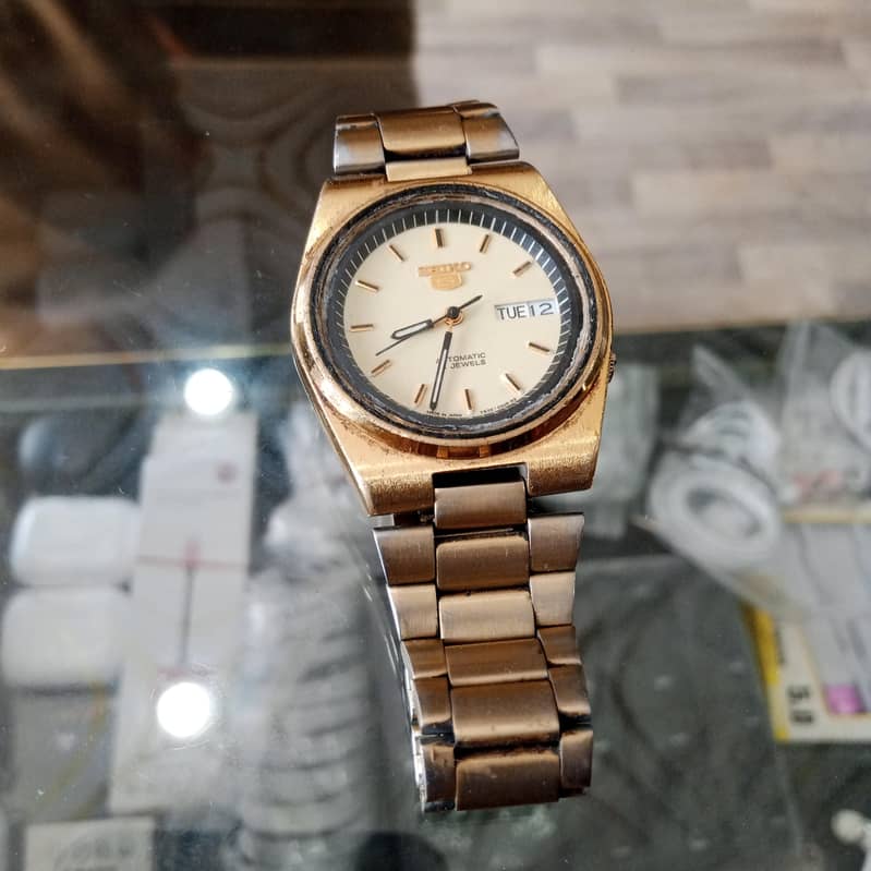 Biutiful watch 0