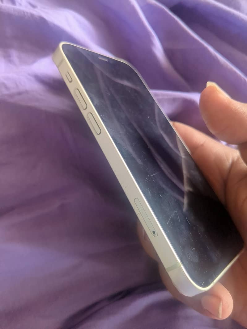 iphone 12 mini 2