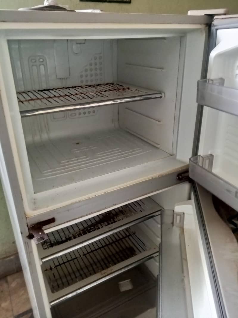 Dawlance Fridge 4