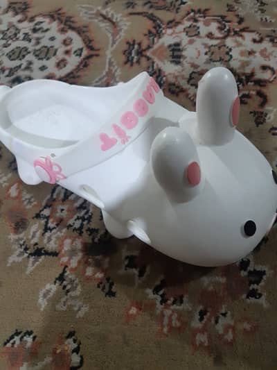 ladies crocks availble with home deleivery