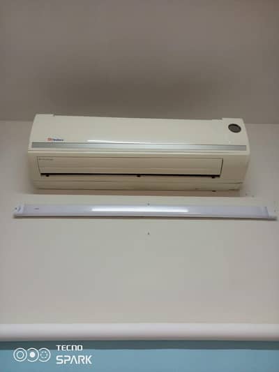 Dawlance 1.5 Ton Non inverter Split AC  Good condition