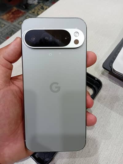 Google Pixel 9 Pro XL 256GB — Box & Cable Included