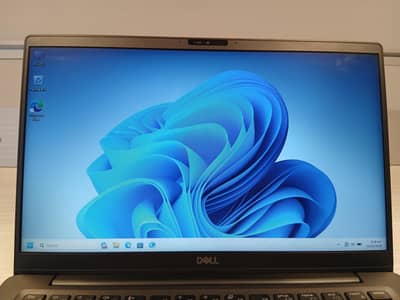 Del Latitude 7400  SSD  500GB RAM 16 GB