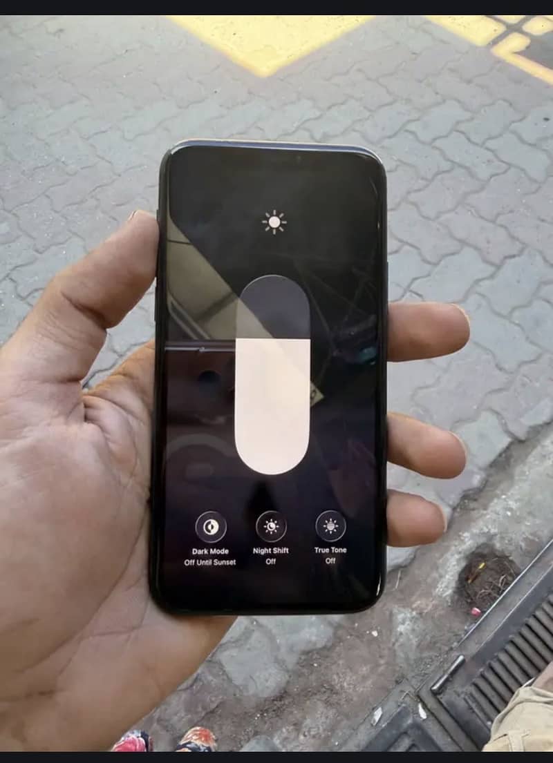 iPhone 11 Pro 4