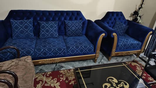 Slightly Used branded Sofa in brand new condition 9/10