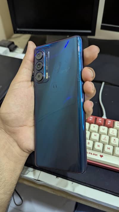 moto edge 2021 5g non pta