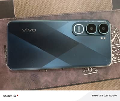 VIVO Y21d WITH BOX & CHARGER