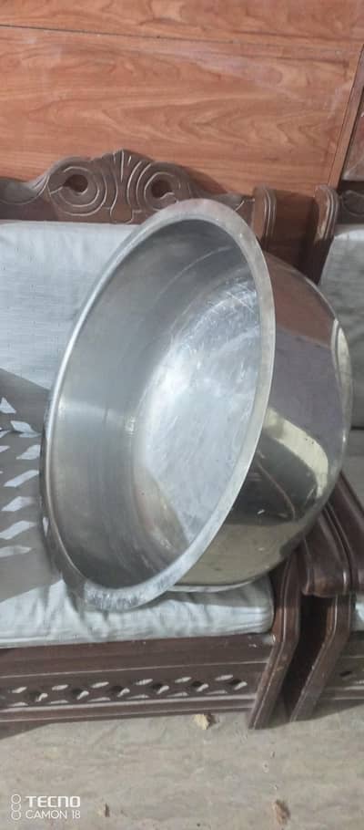 patila and 3 food container for sale