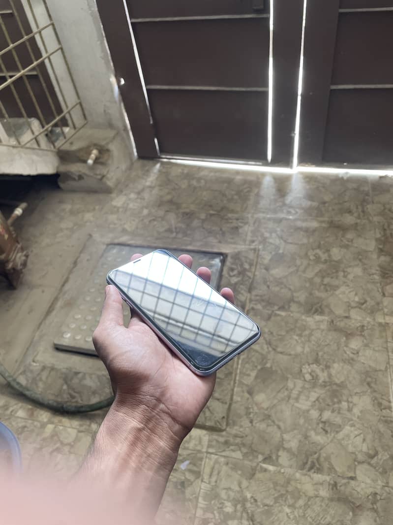 iPhone 11 1