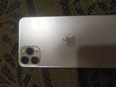 i phone 11 pro max golden color 10/9 all ok (03062127648)