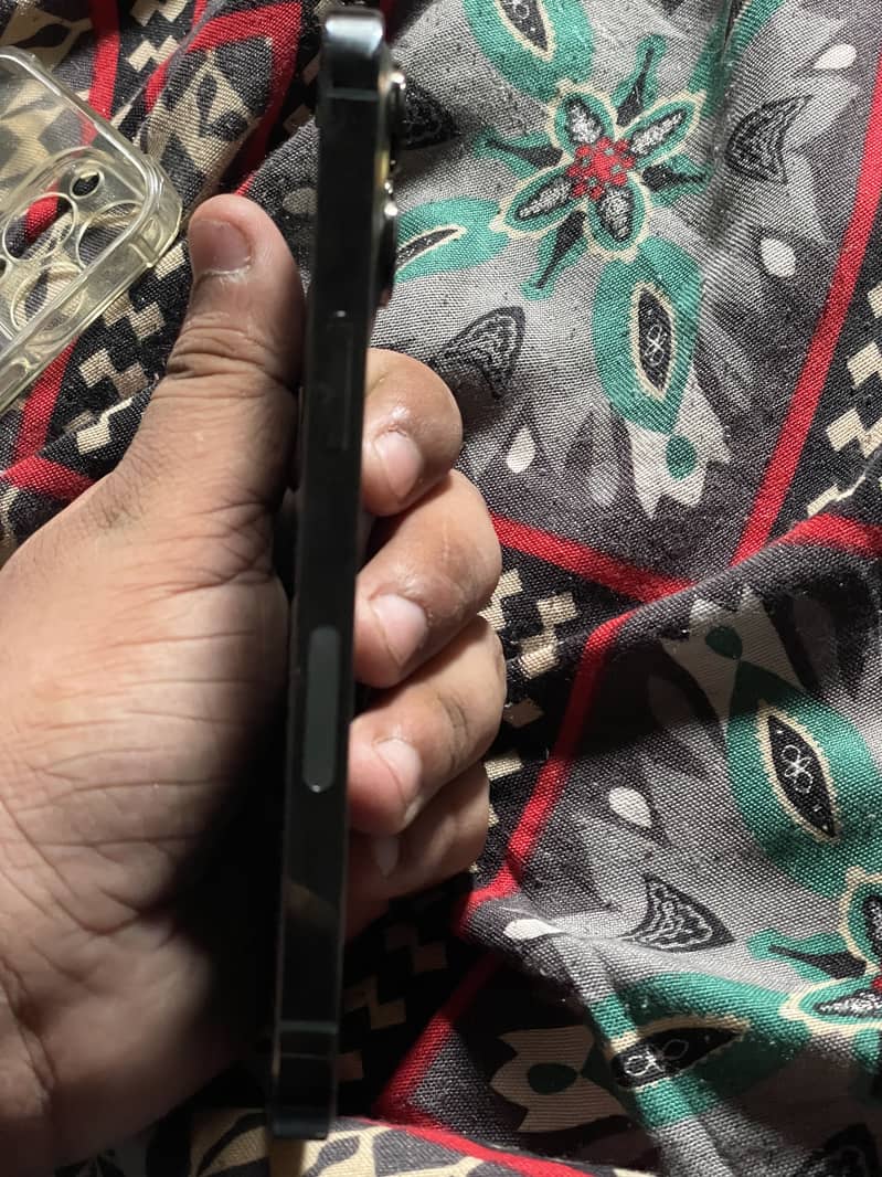 iPhone 13 Pro 3