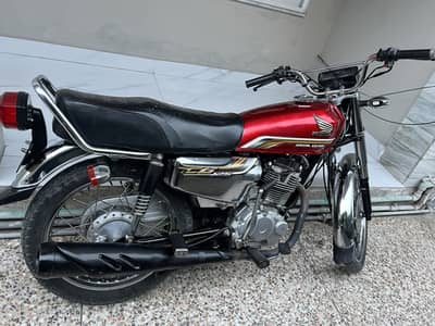 Hona 125 self start special edrition