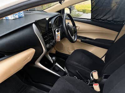 Toyota Yaris Sedan GLI CVT 1.3 2025