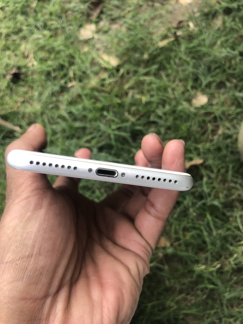 iPhone 8 Plus 5