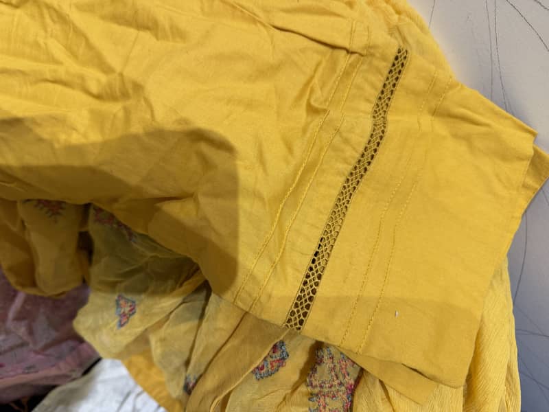 Preloved clothes different prices 4