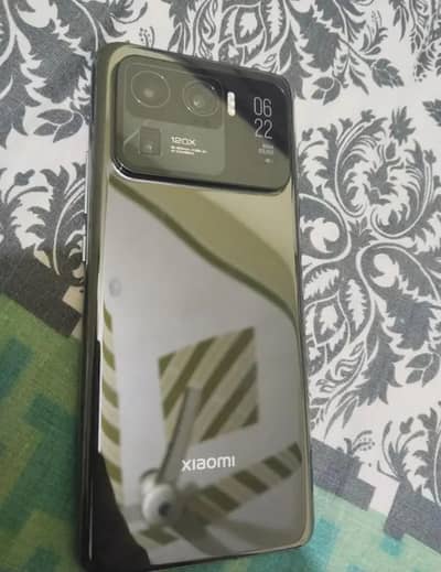 Xiaomi mi 11 ultra.     12/256