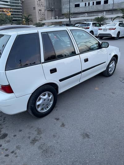 Suzuki Cultus VXL 2001