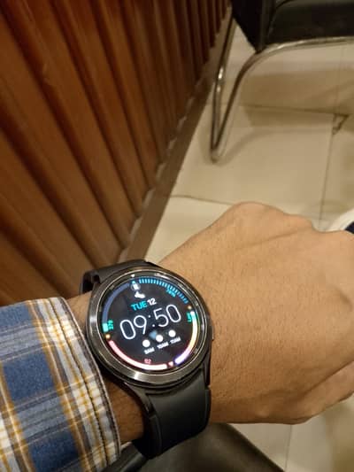 Samsung Galaxy Watch 4 (Excellent Condition) – Best Price!